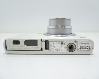 Panasonic Lumix DMC-FX77 Compact Digital Camera With Battery