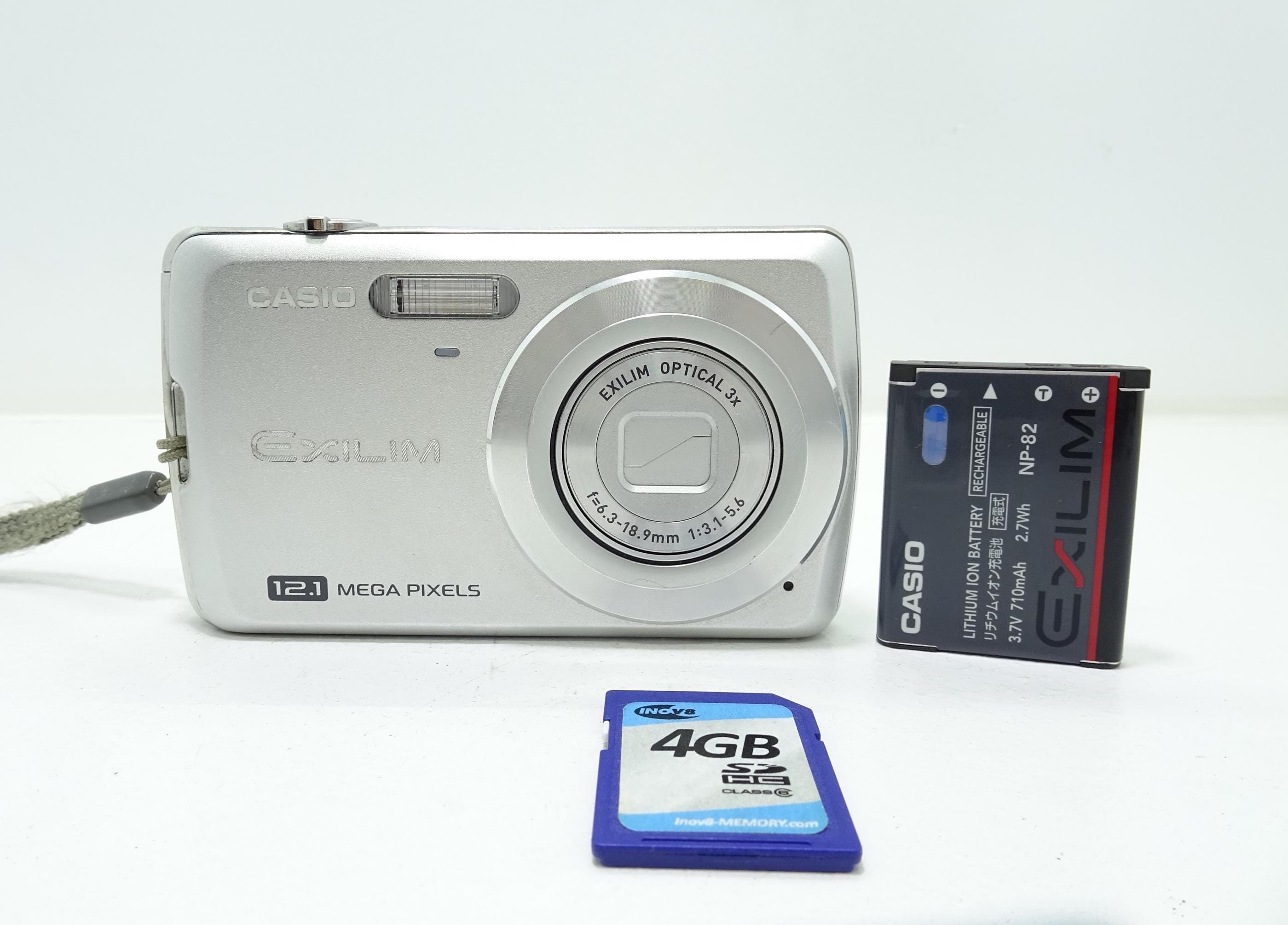 Casio Exilim EX-Z35 Black 12.1MP digitale Kompaktkamera - Silber mit Akku, Ladegerät & MicroSD Karte