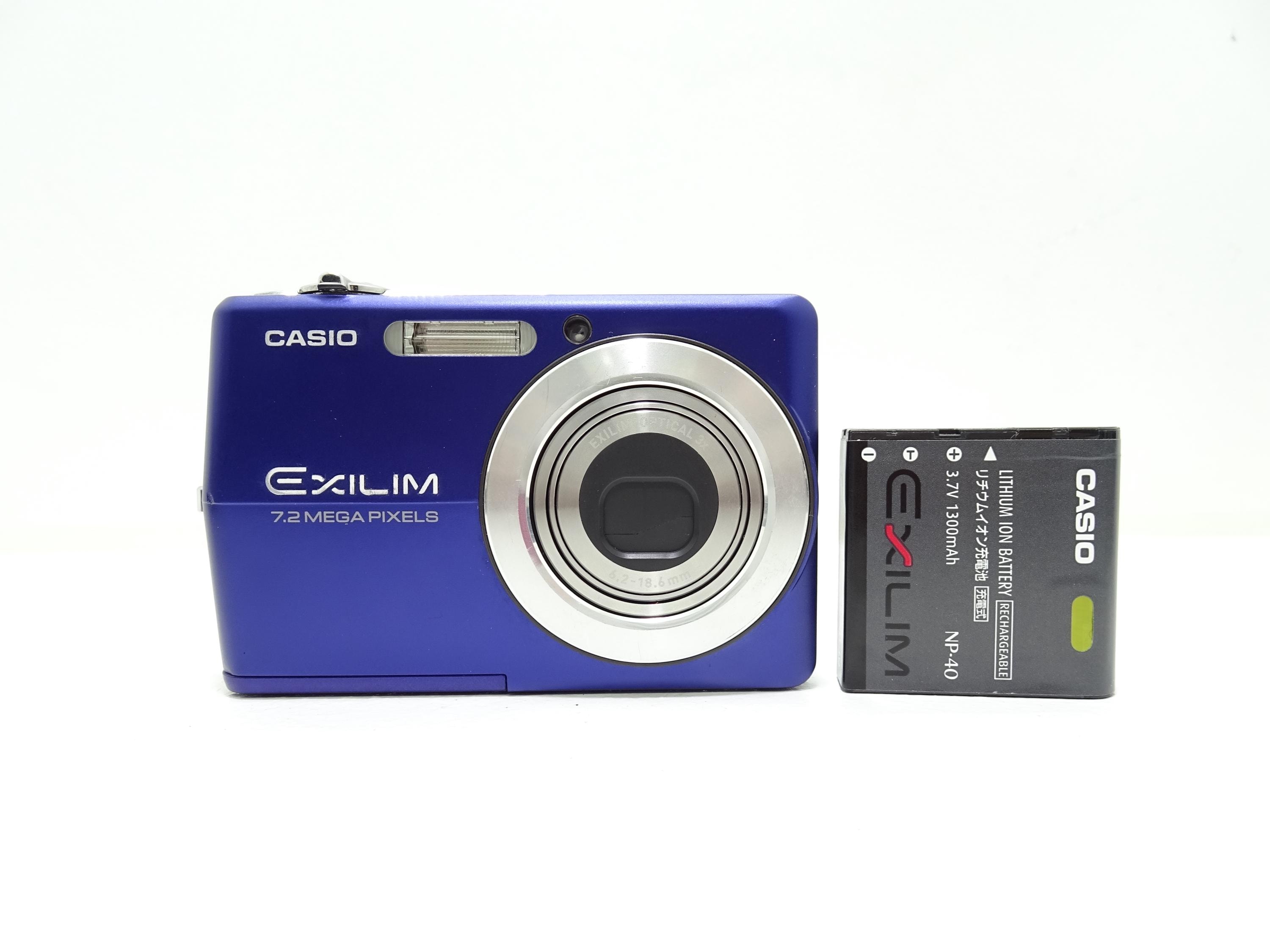 Casio Exilim EX-Z700 7.2 MP Digital Compact Camera With Battery