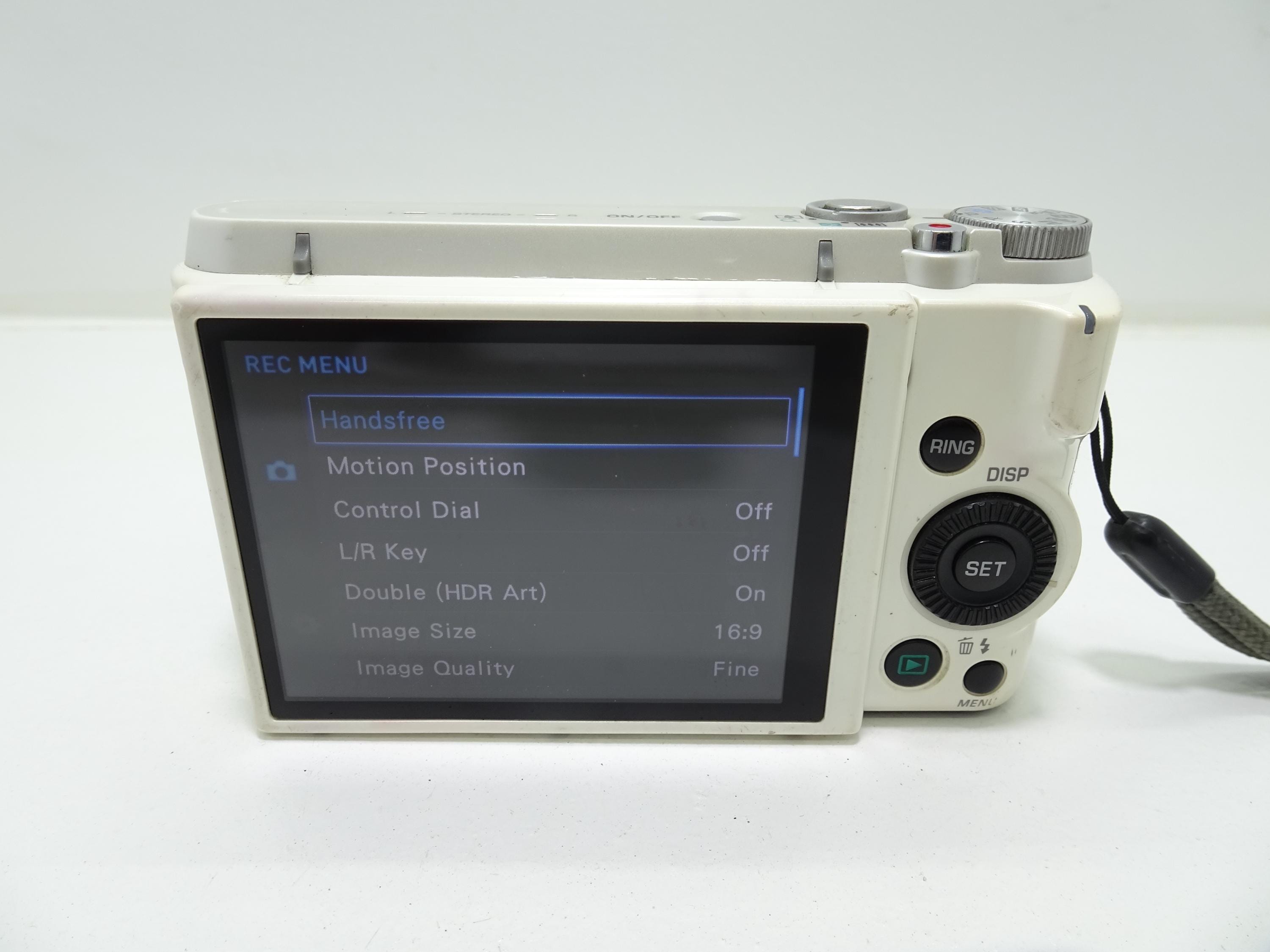 【めろん！】CASIO EX-ZR1300！cab25102 Casio EXILIM EXILIM EX-ZR1300 digital camera W. 12.5x Zoom