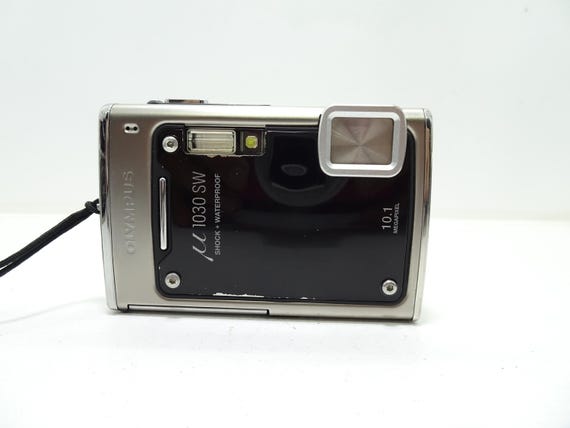 Olympus Stylus 1030SW (u1030sw) 10.1MP Digital Waterproof Camera