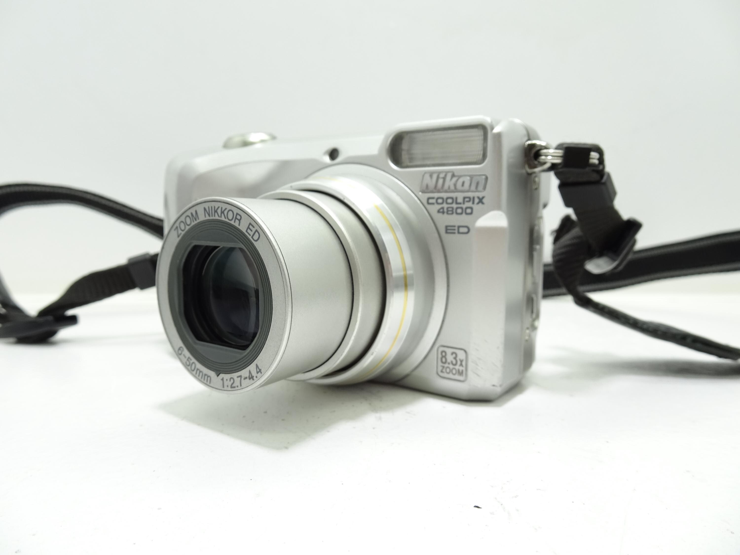 Nikon Coolpix 4800 ED 4.0MP デジタルコンパクトカメラ、箱入り 