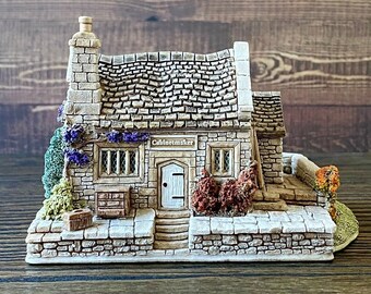 1994/5 Lilliput Lane Woodman's Retreat, Made in UK, Collector's