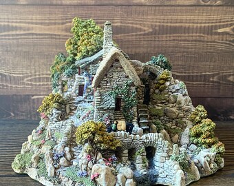 Miniature Cottage English Country House Collectible Lilliput