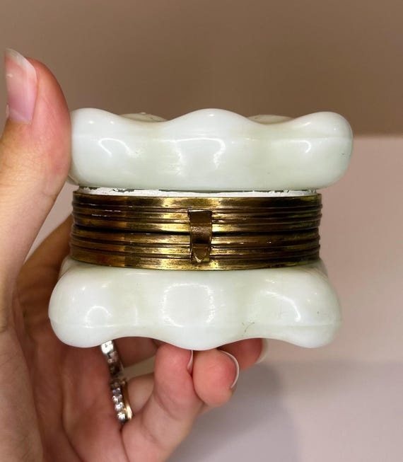 Wavecrest Billow Egg Crate Trinket Box, Floral Tr… - image 9