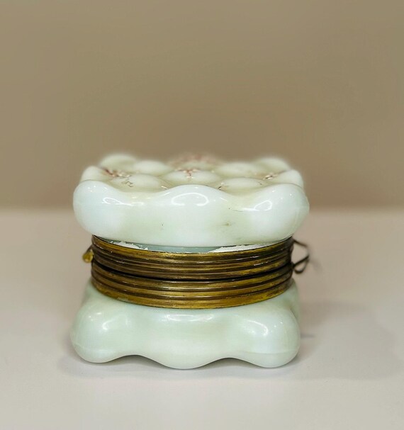 Wavecrest Billow Egg Crate Trinket Box, Floral Tr… - image 7