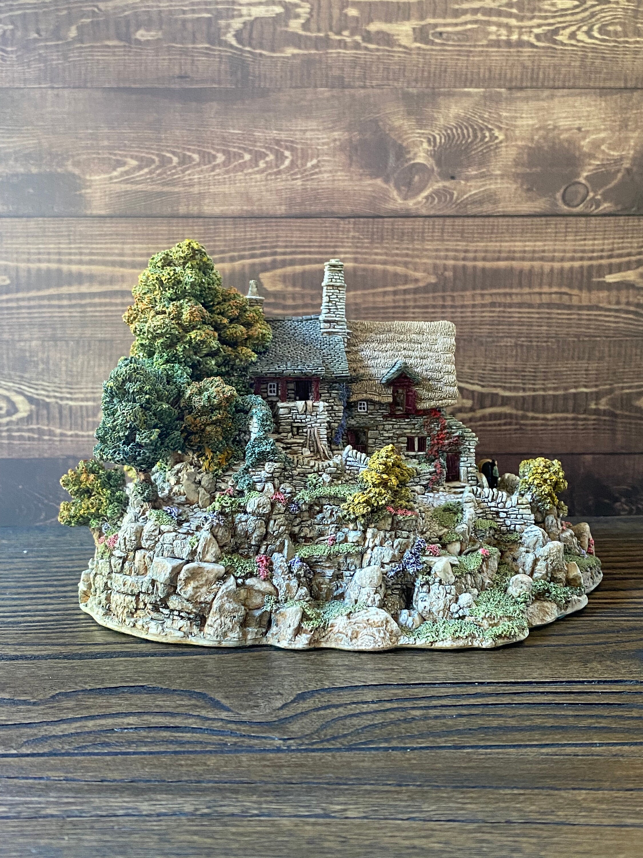 Miniature Cottage English Country House Collectible Lilliput