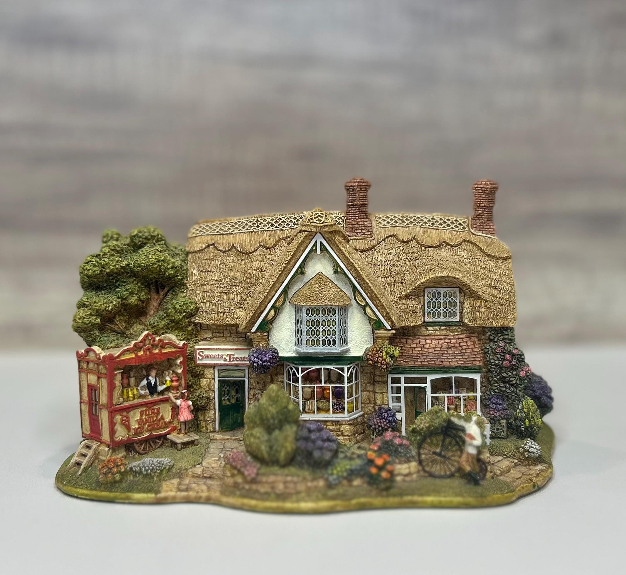 大人気‼︎】Lilliput Lane/SWEETS&TREATS 本物