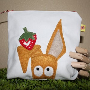 Summertime Love, Greyhound Pouch, RooingHound
