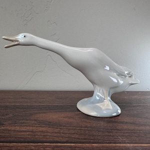 Lladro Little Duck 6.25” Porcelain Figure, Retired 4551, READ
