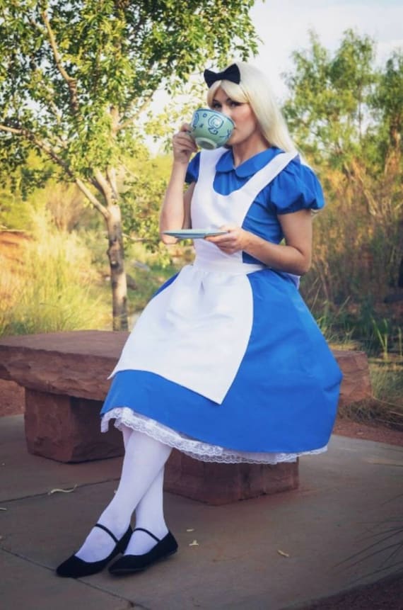 Cosplay Alice in the Wonderland Costume Dress Adult Disney Cosplay Alice  Cosplay Dress petticoat 