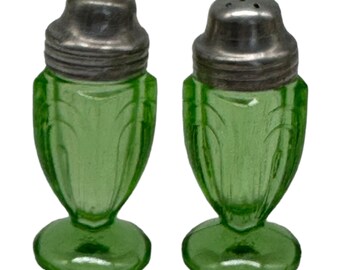 VTG Hazel Atlas Footed Panel Groene Vaseline Depressie Glazen Zout/Pepper Shakers