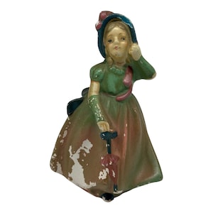 Darling Vintage Chalkware Figurine Girl /Bonnet Holding An Umbrella 4.75” Tall