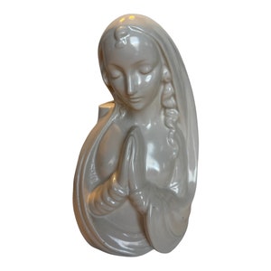 Vintage Ceramic Madonna Planter  Mother Virgin Mary Praying  8.5” Tall  Ivory