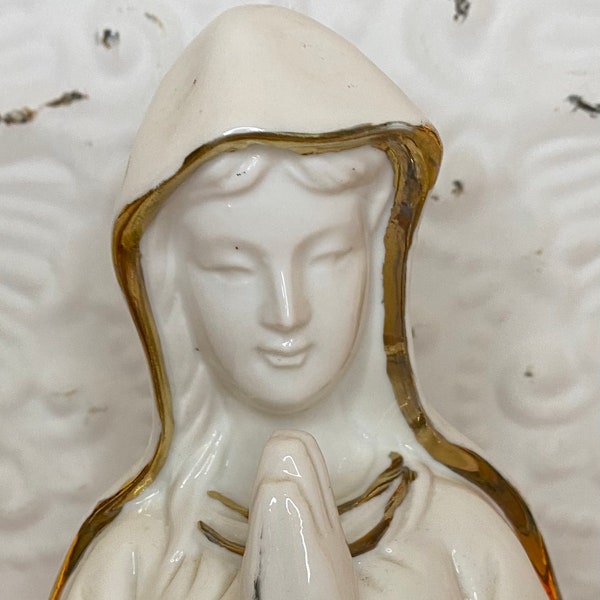 Vintage Praying Madonna Virgin Mary Bust Figurine Music Box  Porcelain  Roses
