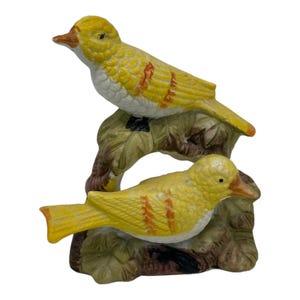 Oryginalna figurka Artmark Bisque Porcelain Yellow Finch/Canaries 5” T