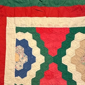Vintage Cutter Quilt Piece 22” X 25” Grandma’s Flower Garden  Christmas  #4