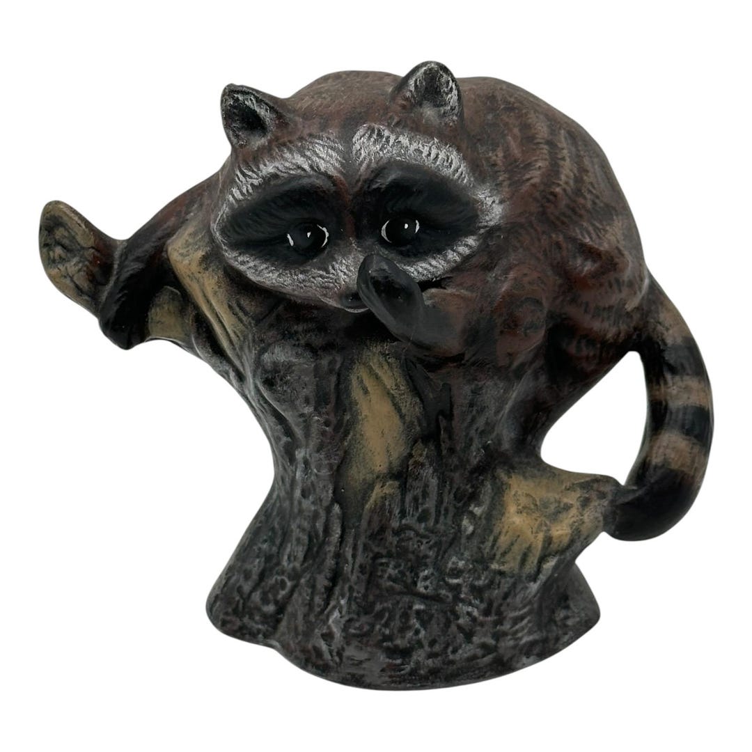 Vintage Hand Painted Raccoon on Tree Stump Ceramic Statue Figurine 4 ...