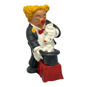 Rare Vintage Chalkware Clown Statue Figurine  8” Tall  Carnival Prize  Very Cool!!