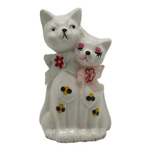 Vintage Ceramic Lover Cats Kittens Figurine Girl Boy Kitsch Handpainted  4.5” Tall