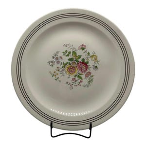 Vintage Royal China Platter Warranted 22 K Gold Trim Floral Bouquet Design 12”