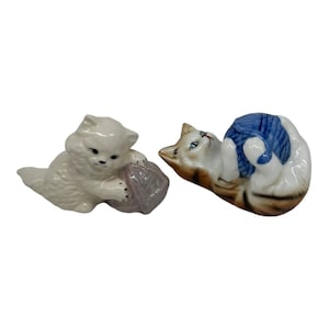 Vintage 2 Small Cat Playing With Yarn Ball  Porcelain Taiwan  3.5” Long