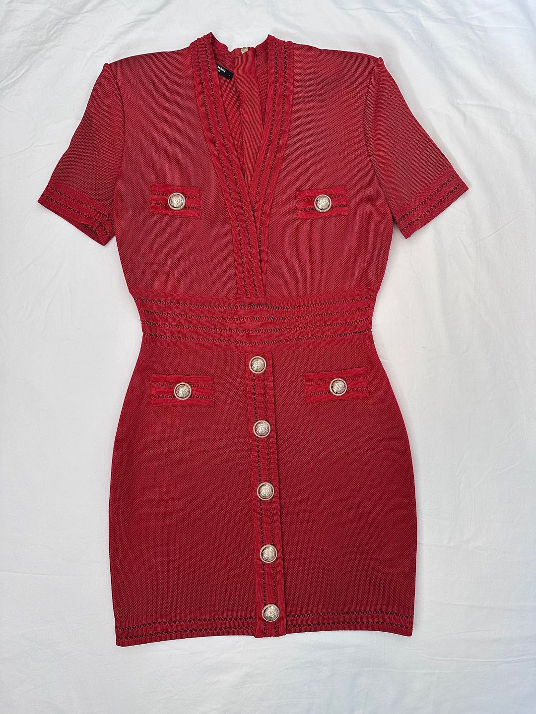 Vintage BALMAIN Short sleeve Body con Mini Dress Etsy vintage-balmain-short-sleeve-body-con-mini-dress-etsy