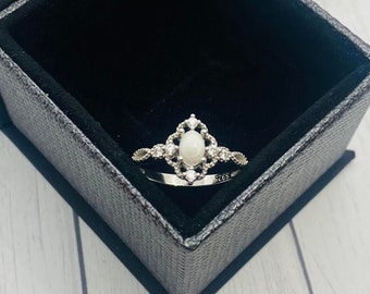 SALE! Cremation Ash Ring, Memorial Jewelry With Cremains, Vintage Style Ring, Pet Ashes Jewelry, Sterling Silver Cremation Jewelry