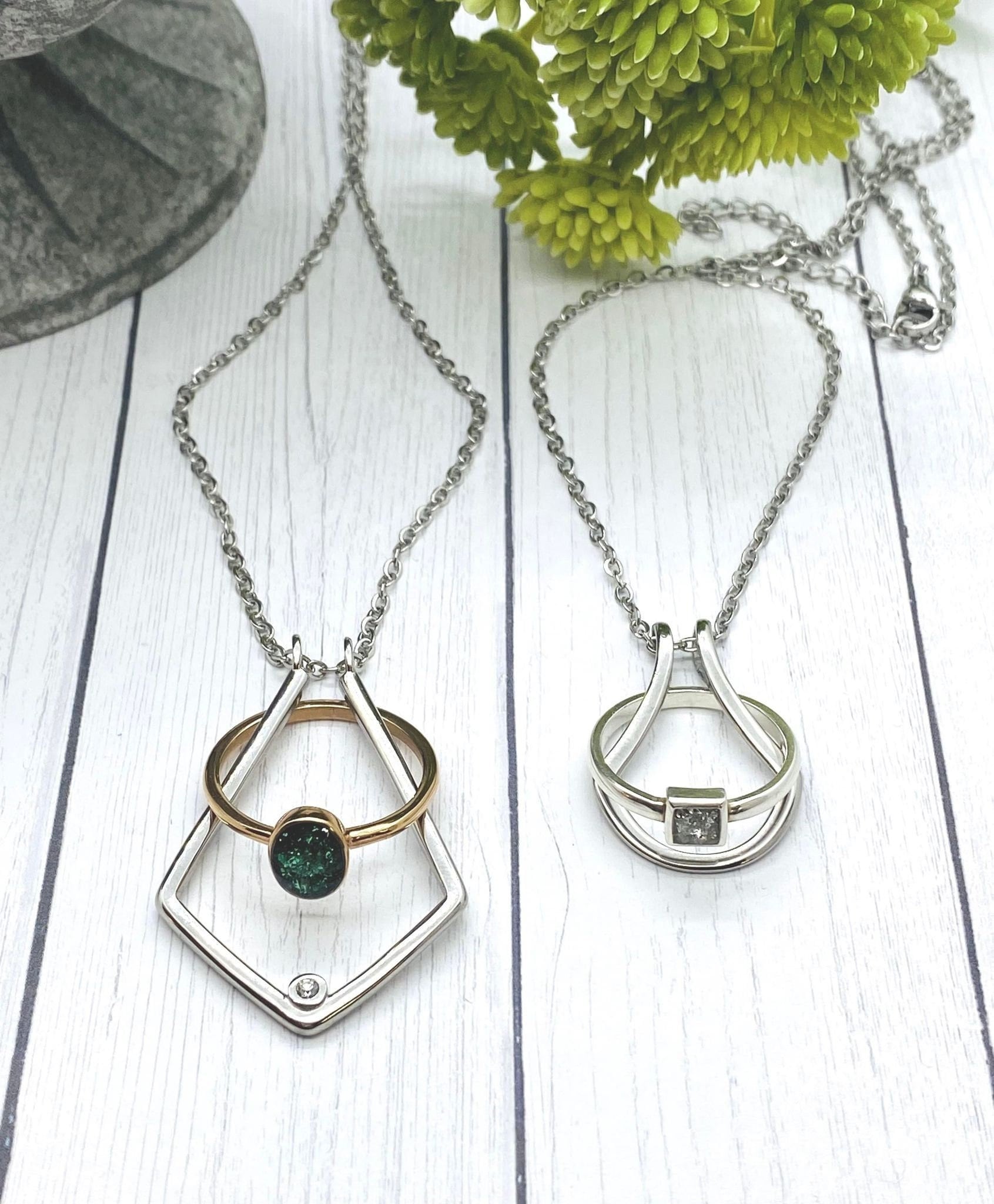 Collier pour bague porter la bague dun etre cher sur un pendentif cadeau de veuve pour bague de mariage cadeau dinfirmiere cadeau de remise des diplomes en medecine porte bague Etsy France