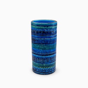 Bitossi Rimini Blu cylindrical vase by Aldo Londi, Italian mid-century ceramics of the 1970s, vintage studio ceramic design