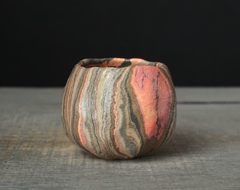 Nerikomi sake cup, Agateware cup without foot