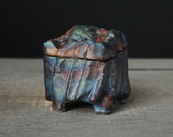 Small jewelry box, Patinated copper glaze box