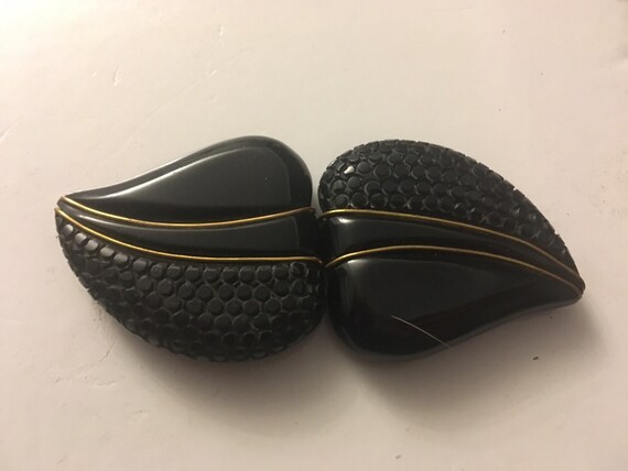 1930's Art Deco Black Bakelite textured Leaf Buck