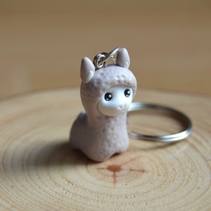 Polymer clay Alpaca - Alpaca Charm - Alpaca Figurine - Kawaii Alpaca - Alpaca Keychain - Cute Alpaca Necklace