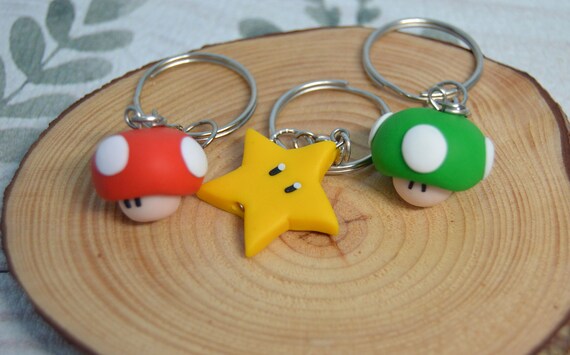 マリオ　キノコ　キーホルダー マリオキノコ - マリオスター - キノピオマリオ - マリオ
