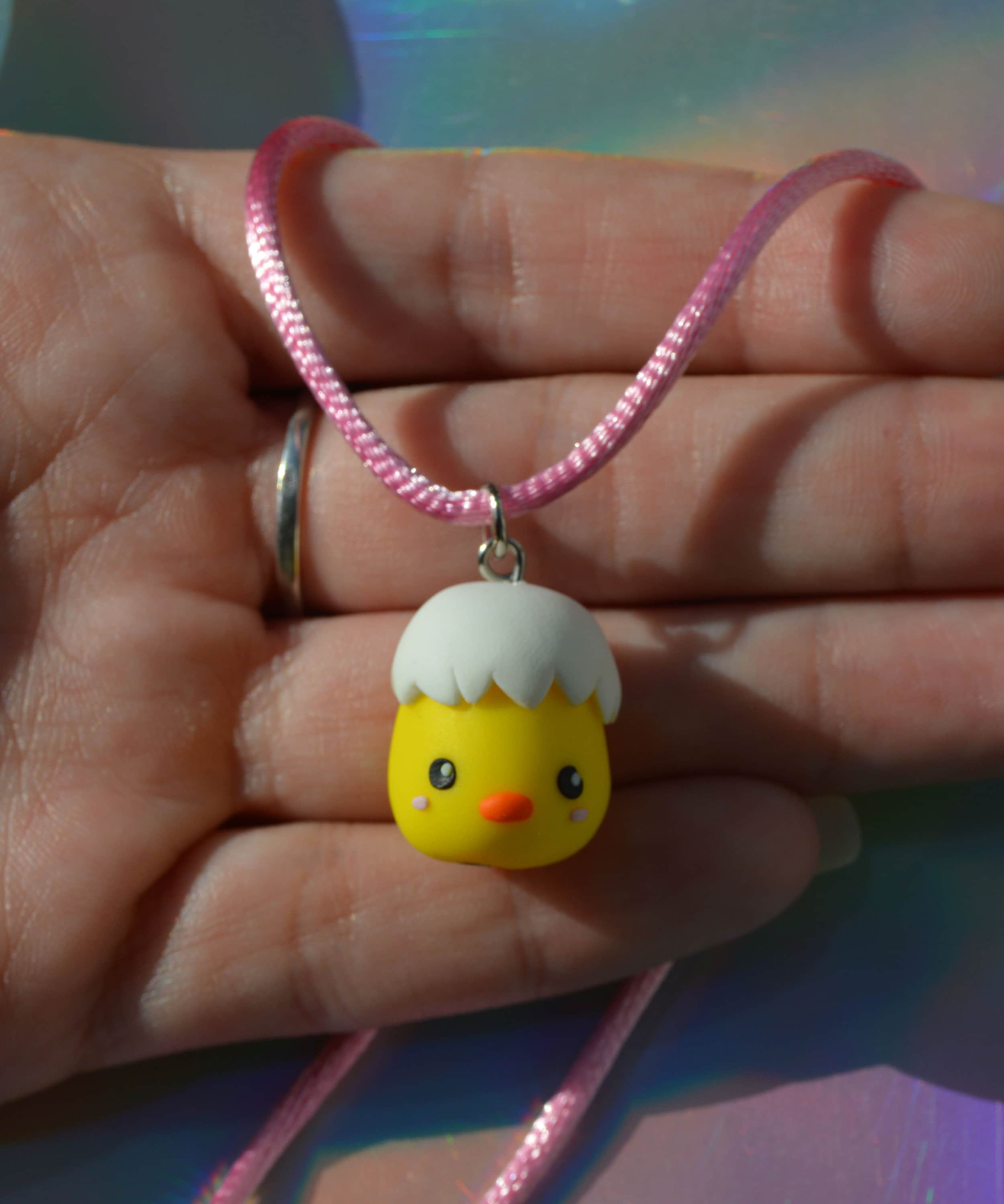 Porte Clés Poussin Jaune Avec Poêle, œuf Et Pendentif Poussin, Cadeau Pour Femme, Parfait Pour Anniversaire, Mariage, Cadeau Pour Meilleure Amie, Maman Et Enfants