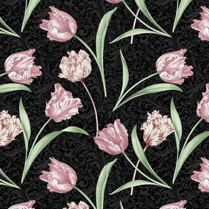 Puede incluir: Un patrón sin costuras con tulipanes rosas y blancos con pétalos rizados sobre un fondo negro con un patrón de damasco.