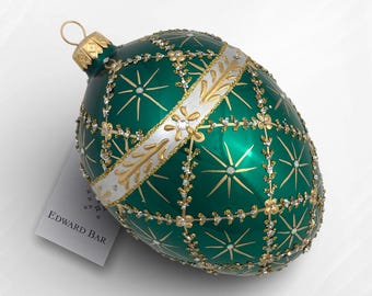 Sea green egg | Royal carriage | Hand-decorated glass Christmas tree ornament | Faberge-style egg | Tsarist Christmas baubles