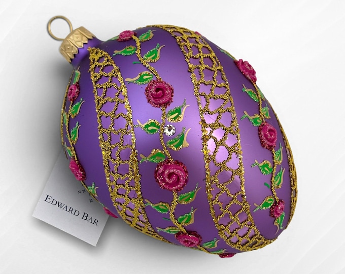 Purple Egg | Floral Wreath | Hand-decorated glass Christmas bauble | Glass Christmas ornaments | Faberge-style eggs