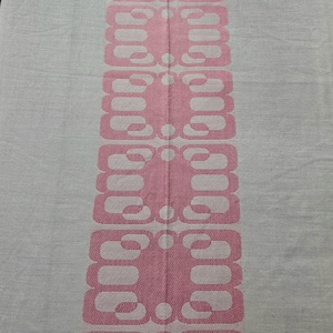 Vintage Tischdecke: Tischdecke: Geometrisches Muster in Rosa, Mid-Century Modern