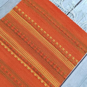 Vintage Krokbragd Table Runner: Handwoven Norwegian Wool Folk Art