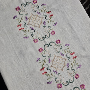 Vintage Embroidered Linen Tablecloth: Rosemaling Scandinavian Folk Art