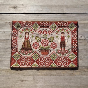 ノルウェーの刺繍タペストリー | 刺繍壁掛け | スカンジナビアの壁掛け | ノルウェーの民芸品 | 北欧のタペストリー | ヒュッゲな装飾