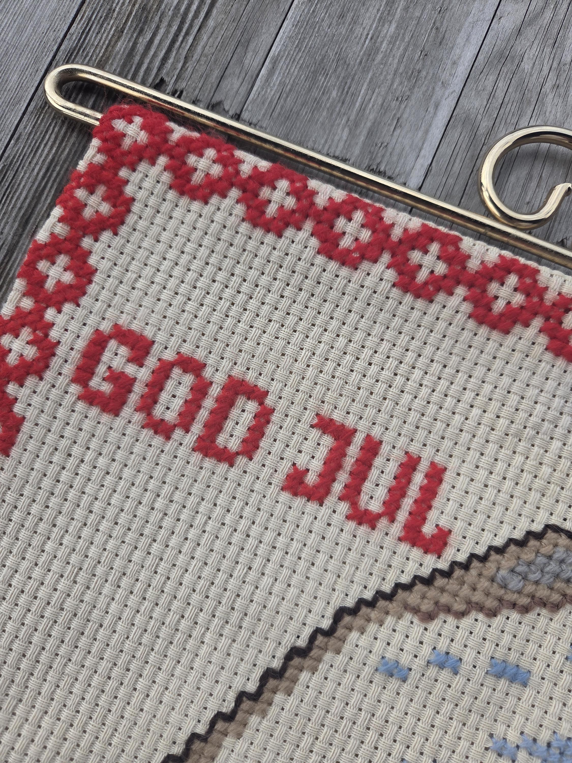 Vintage Norwegian Christmas Tapestry: God Jul Embroidered