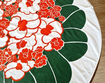 Retro Floral Cotton Tablecloth: Scandinavian 70s Style (22.8 inch)