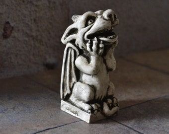 mini gargouille "Pastel" petite figurine de 8,5 cm - Pastel the mini gargoyle short figurine measuring 3.3"