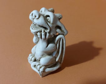 Pastel la mini gargouille - petite figurine mesurant 8,5 cm - 3,3&quot;