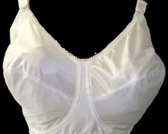 3 just my size 38dd white laced full coverage wire free bra style 1974