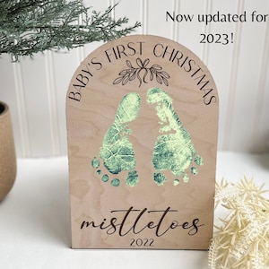 Baby’s First Christmas Footprints, Baby Mistletoe sign, Christmas Keepsake, Baby First Christmas, Mistletoes Sign, Footprint Sign, Baby Gift