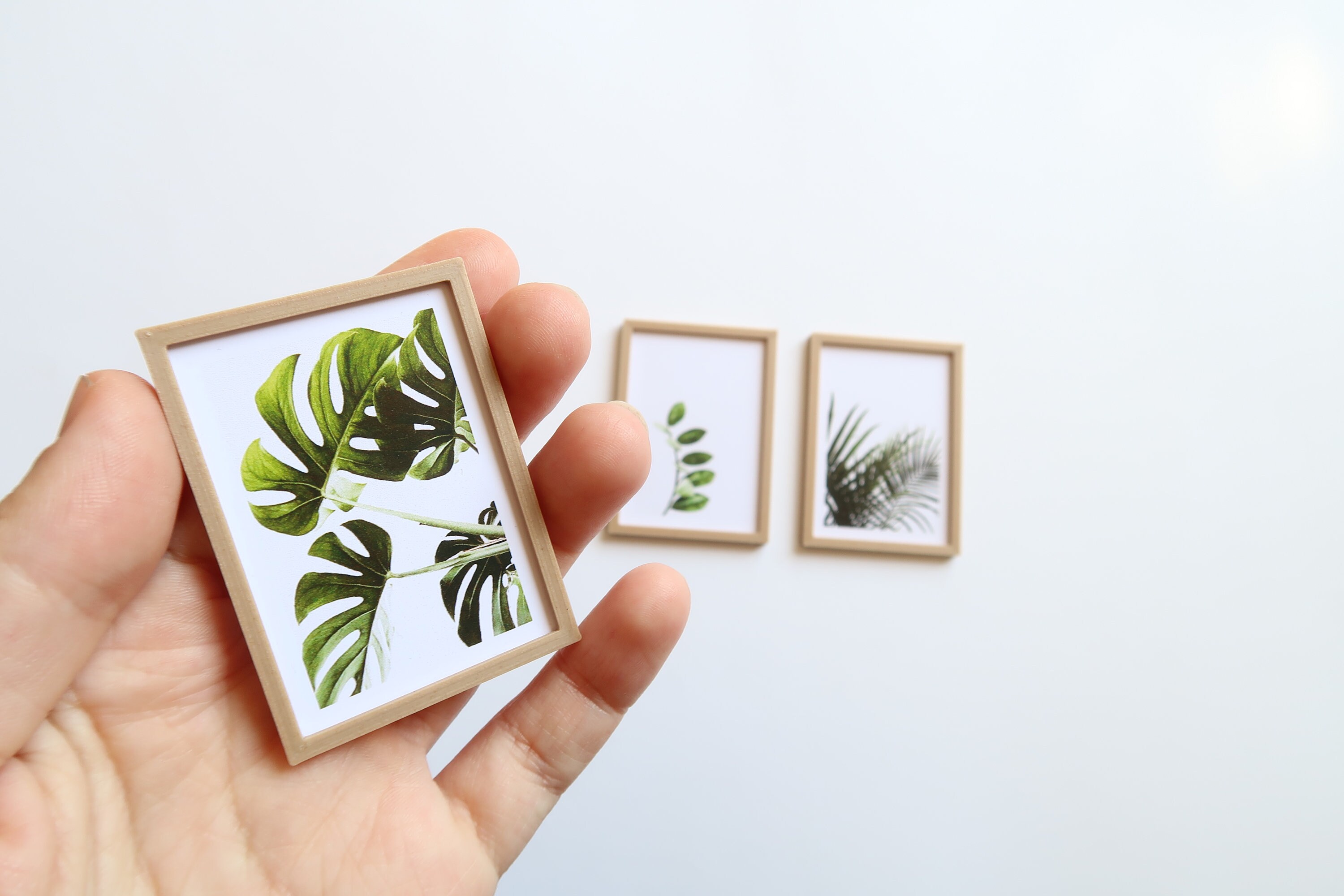 Set of 3 Miniature Picture Frames for Dollhouse Decoration, 1:12th Scale,  Modern Dollhouse Decor 